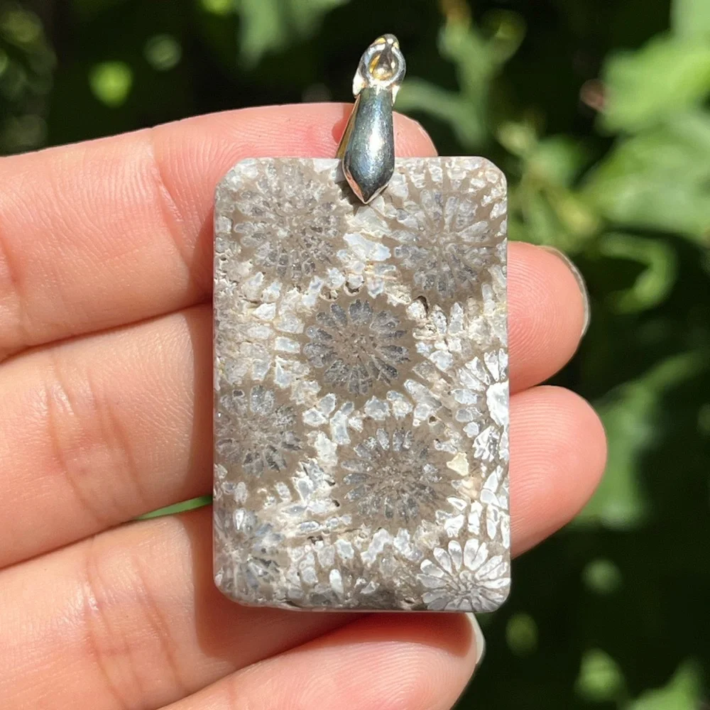Sterling silver 925 stamped grey rectangular fossilized coral pendant‎ 0918